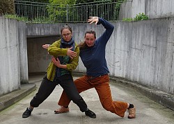 Hanne und Reimann und Katharina Press sind Gründerinnen von Tanzfreiraus